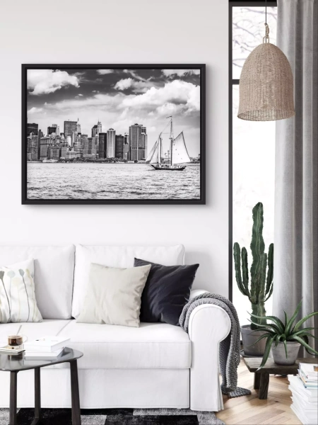 Sailing to Manhattan